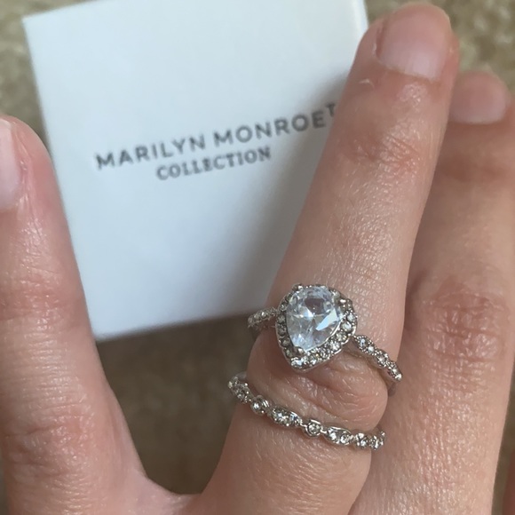 Marilyn Monroe collection rings - Picture 2 of 7